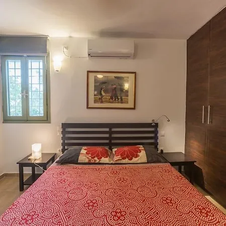 Mylokopi Villa Perachora